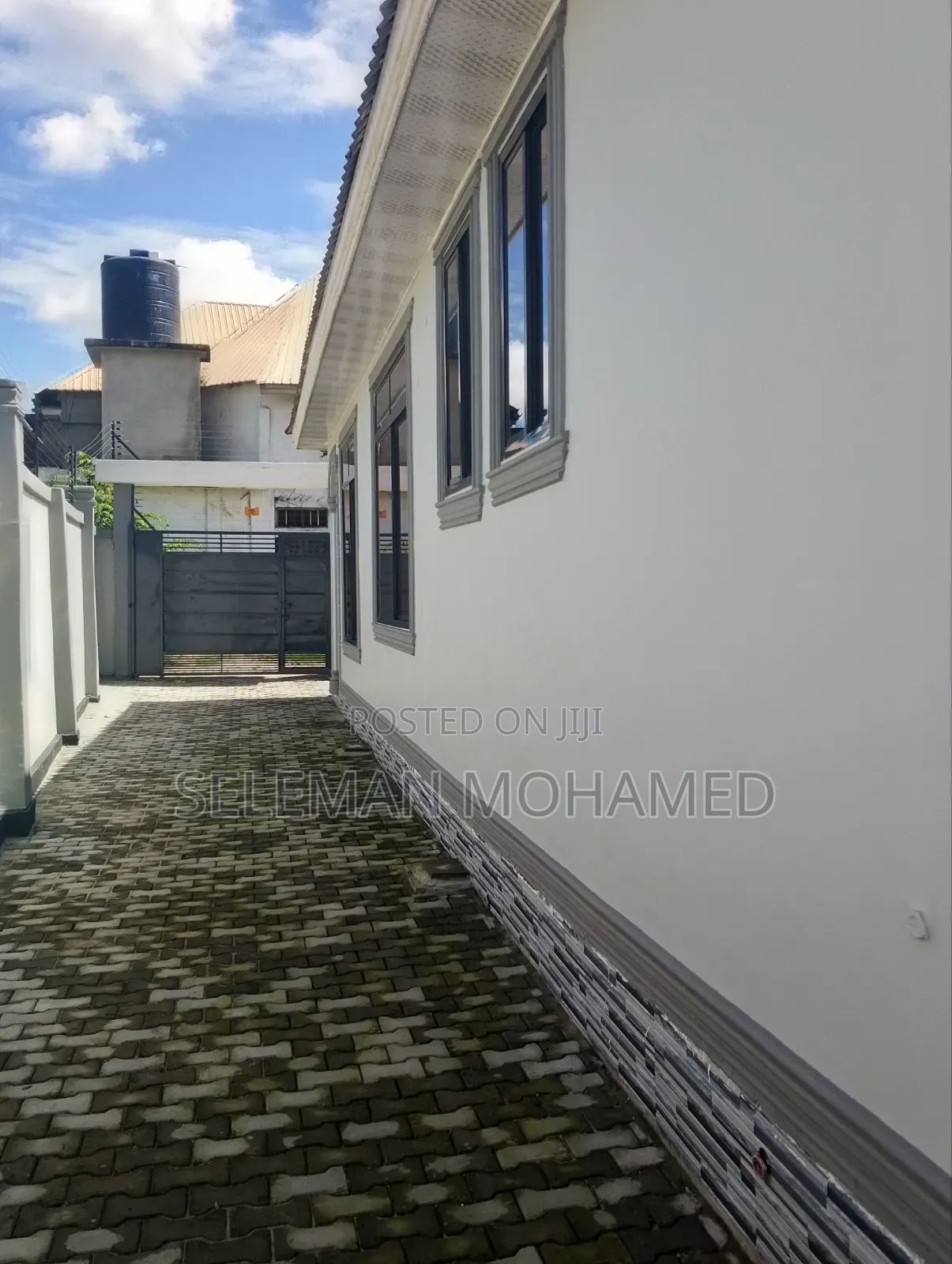 Furnished 3bdrm House in Biriani Real Estate, Chamazi for sale