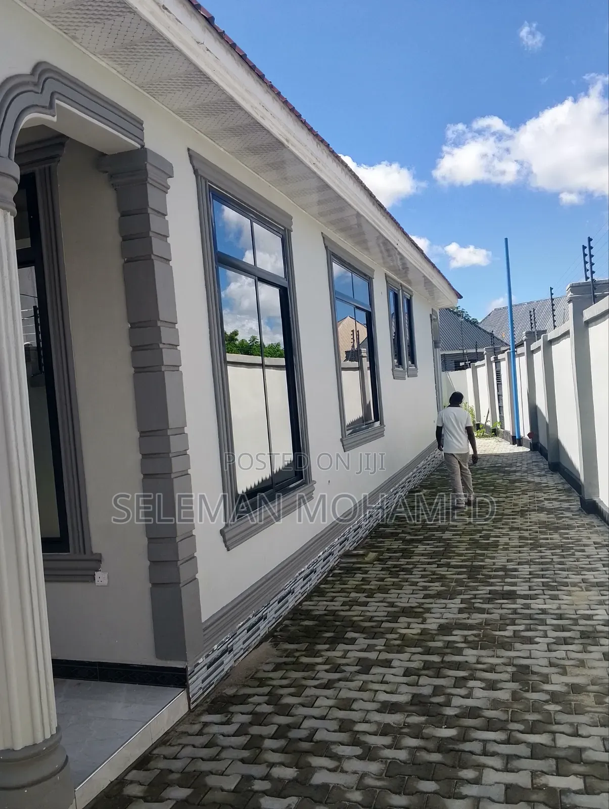 Furnished 3bdrm House in Biriani Real Estate, Chamazi for sale