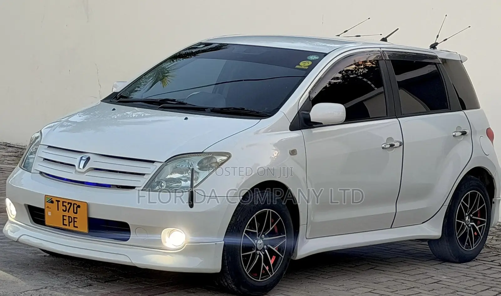 Toyota IST 2003 White