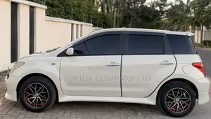 Toyota IST 2003 White