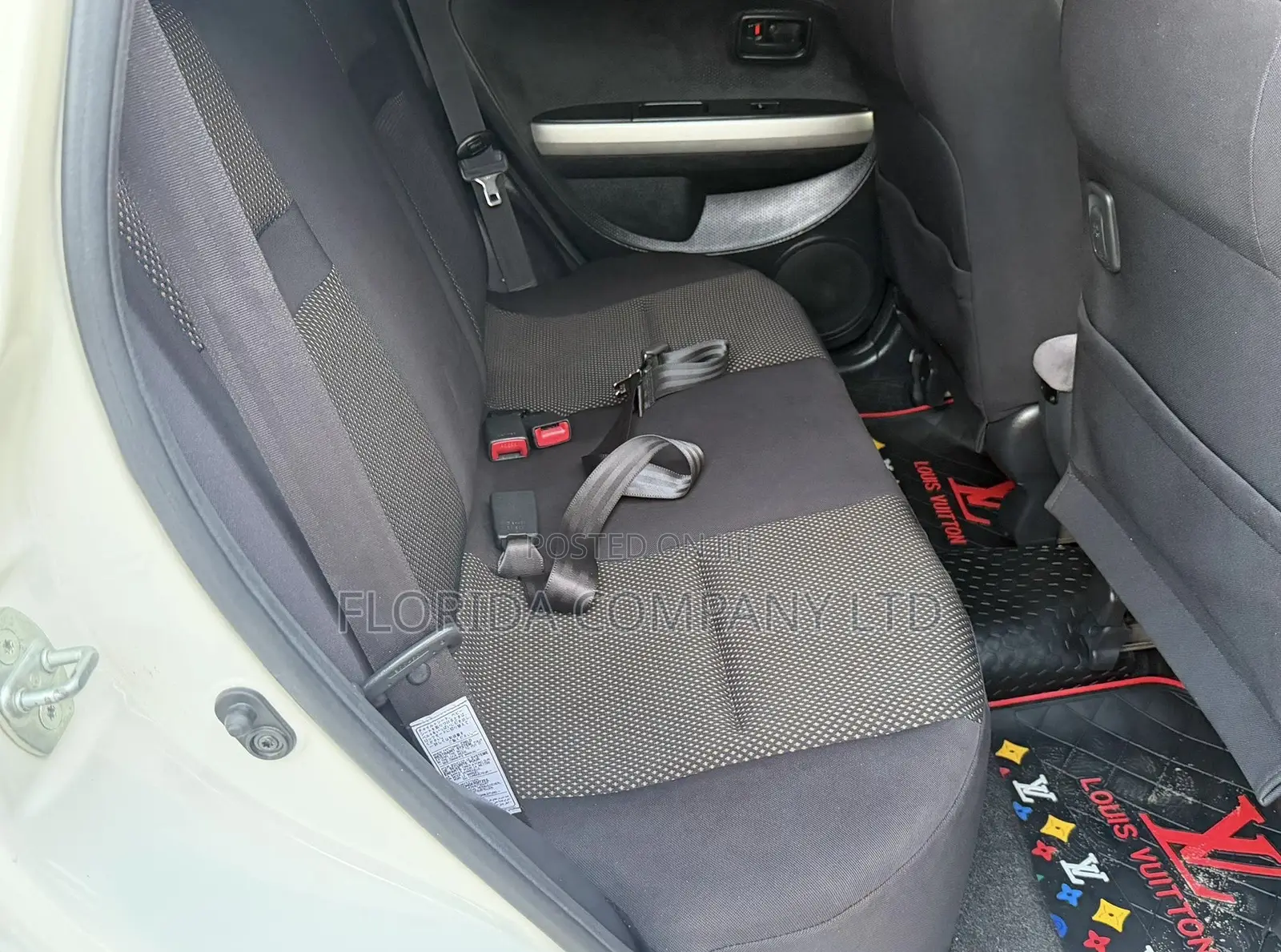 Toyota IST 2003 White