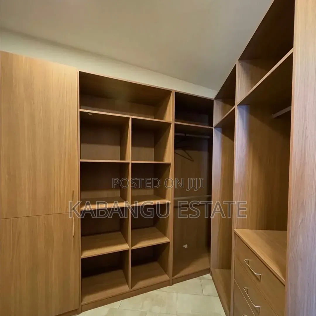 Furnished 3bdrm Apartment in Msasanibeach for rent