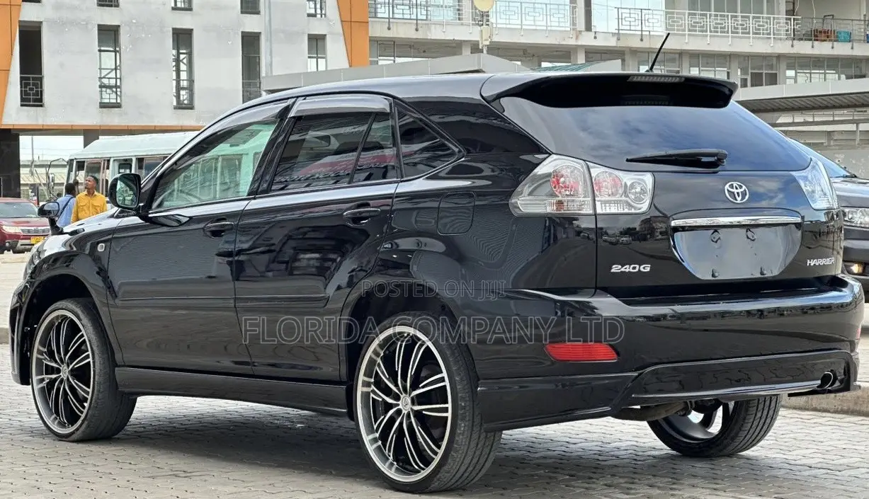Toyota Harrier 2006 Black