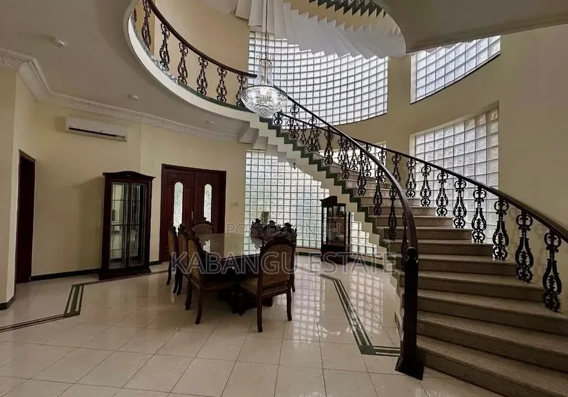 Furnished 4bdrm Villa in Oysterbay for rent