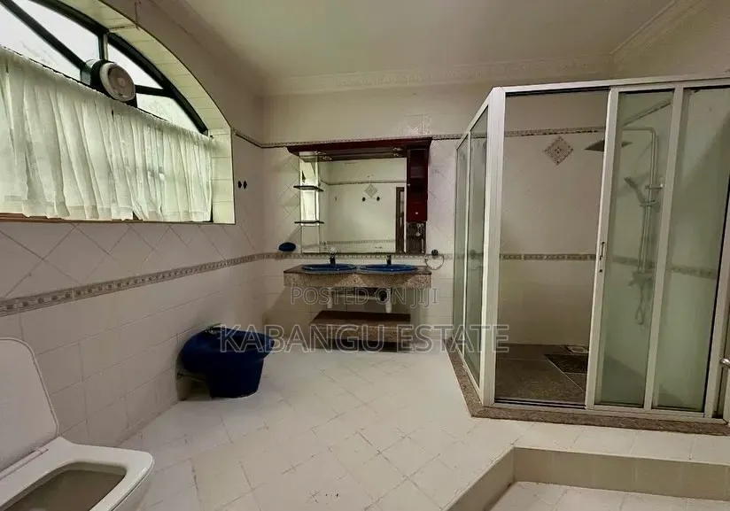 Furnished 4bdrm Villa in Oysterbay for rent