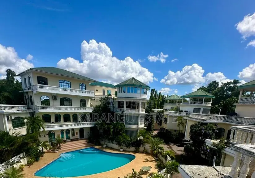 Furnished 4bdrm Villa in Oysterbay for rent