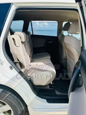 Toyota Vanguard 2007 White