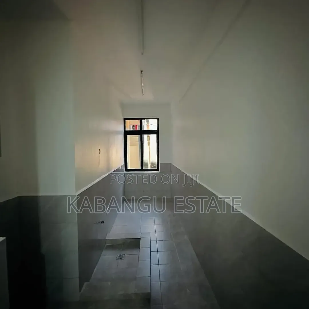 3bdrm Apartment in Msasani for sale
