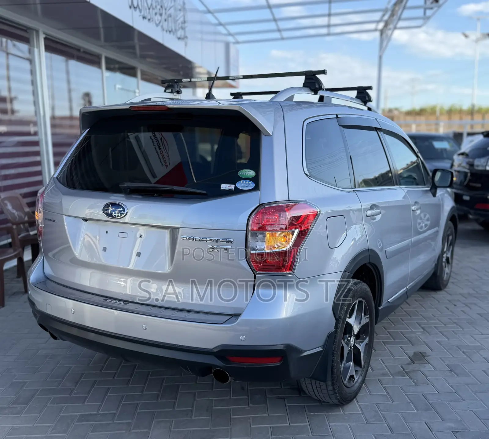 Subaru Forester 2.0XT Premium 4dr SUV AWD (2.0L 4cyl Turbo CVT) 2014