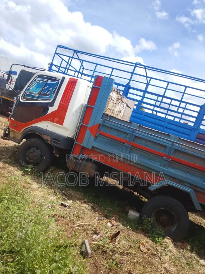 Fuso Tipa Engine 17