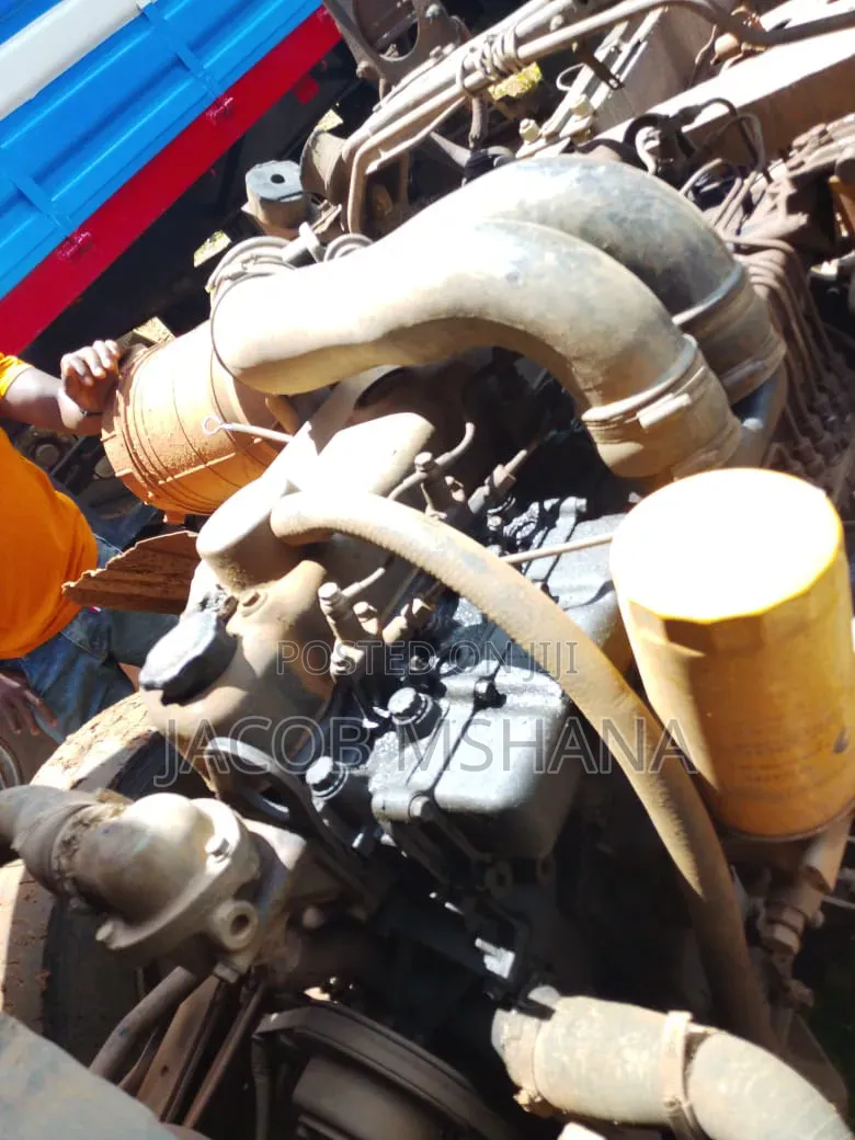 Fuso Tipa Engine 17