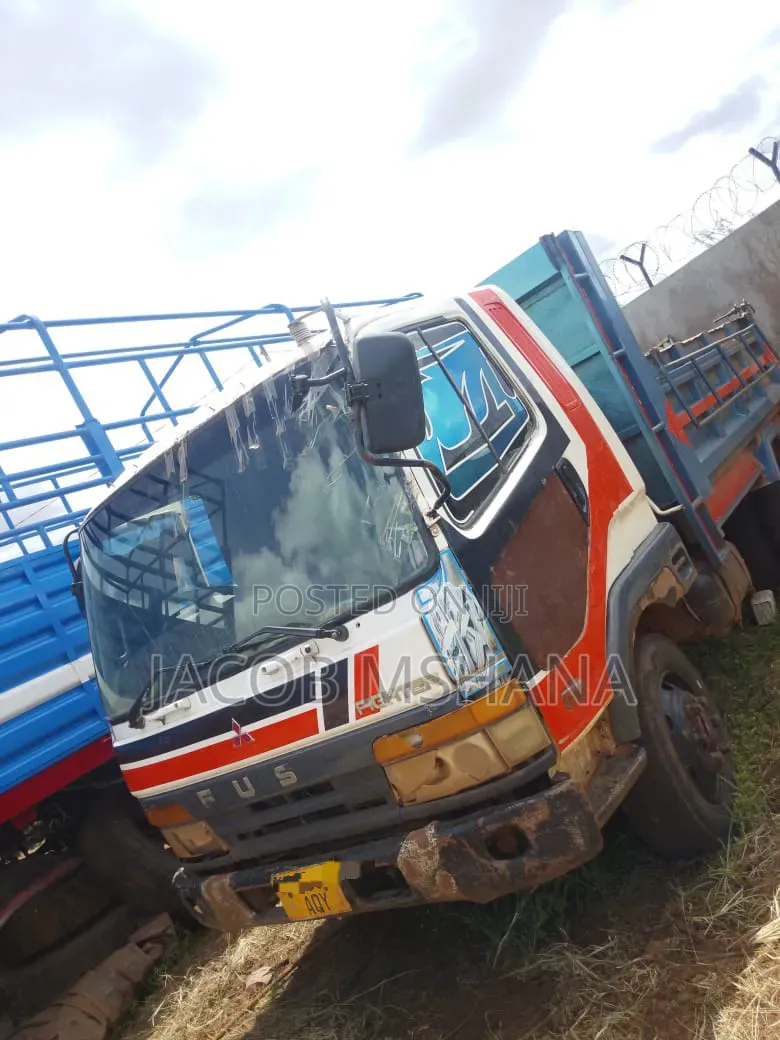 Fuso Tipa Engine 17