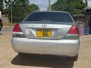 Toyota Mark II 2004 Silver