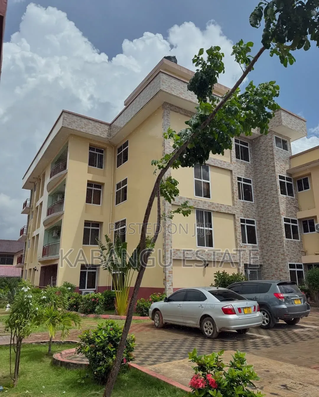 3bdrm Apartment in Mbezibeach for rent