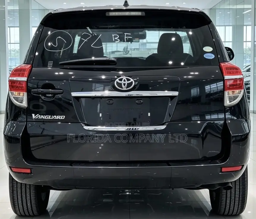Toyota Vanguard 2011 Black