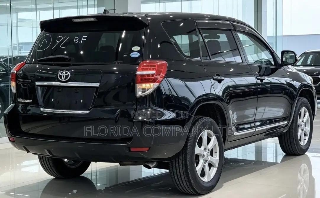 Toyota Vanguard 2011 Black