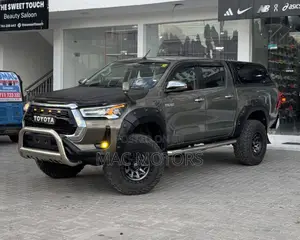 Toyota Hilux Revo Double Cab Deisel 2.4 RWD 2021 Gray