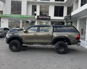 Toyota Hilux Revo Double Cab Deisel 2.4 RWD 2021 Gray