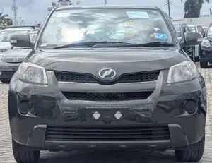 Toyota IST 2011 Black