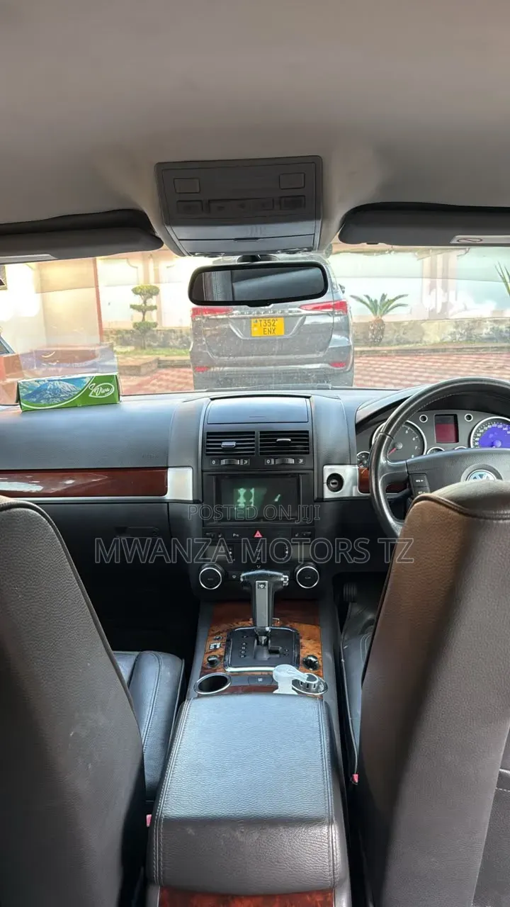 Volkswagen Touareg 2006 Black