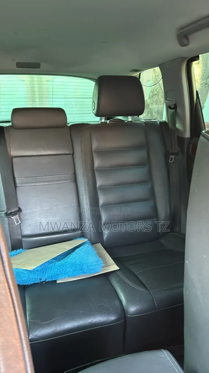 Volkswagen Touareg 2006 Black