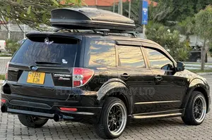 Subaru Forester 2010 Black