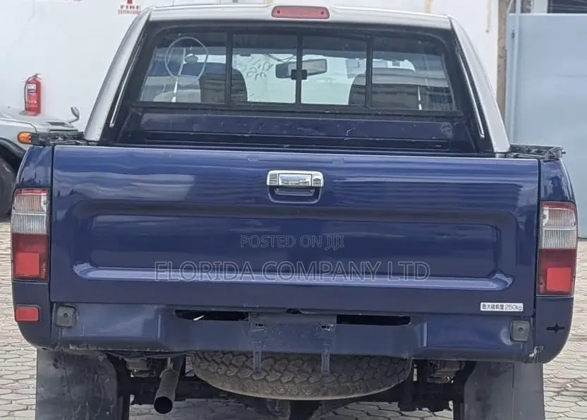 Toyota Hilux 2.5 Cab 2005 Black