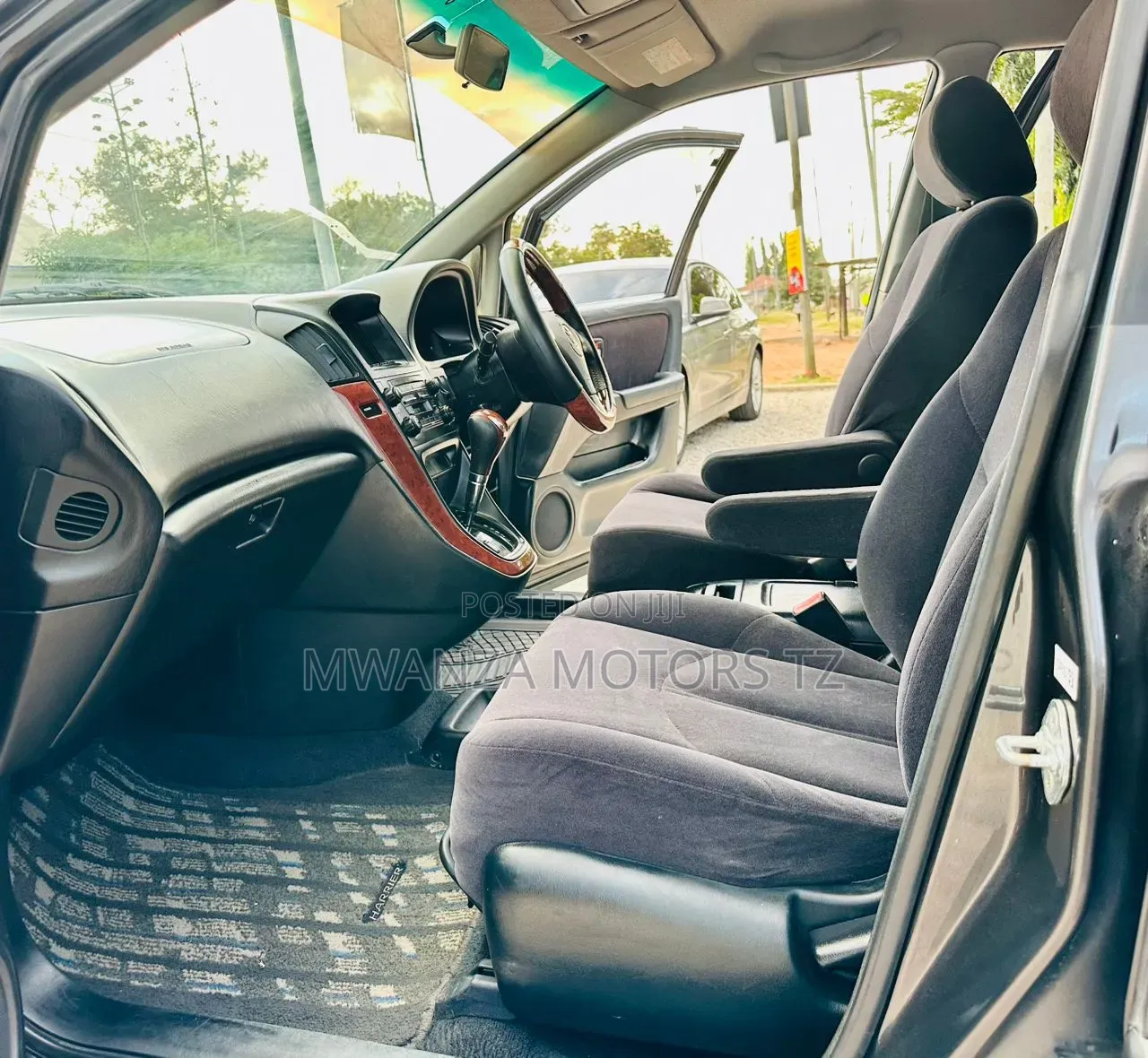 Toyota Harrier 2004 Gray