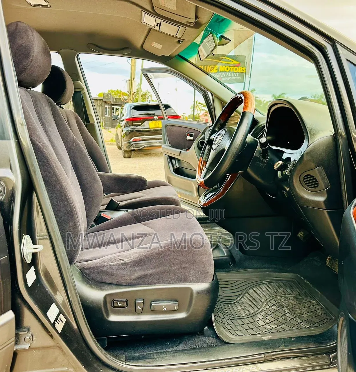 Toyota Harrier 2004 Gray