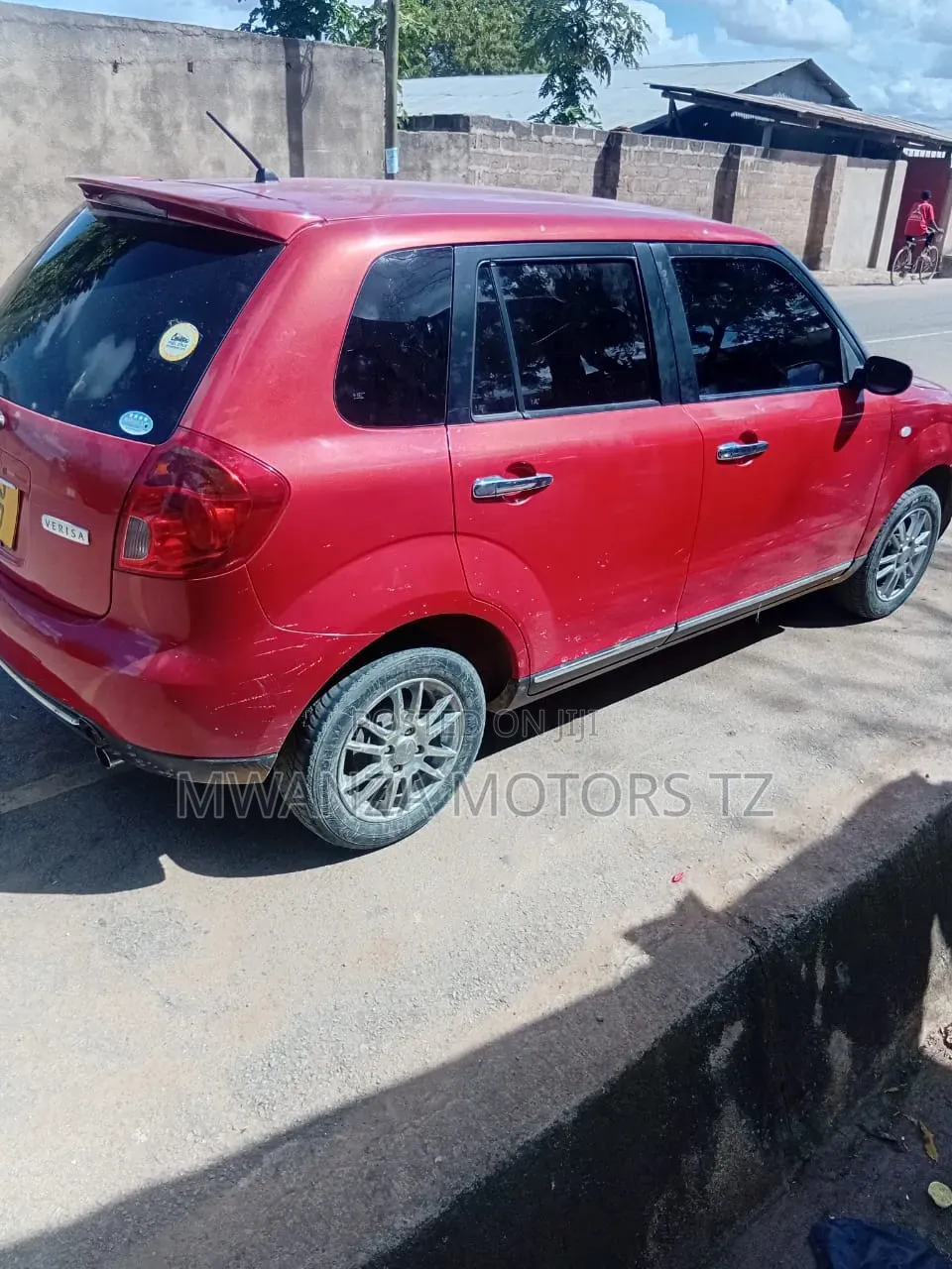 Mazda Verisa 2009 Red