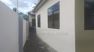 3bdrm House in Mchakama Real Estate, Kipawa for sale