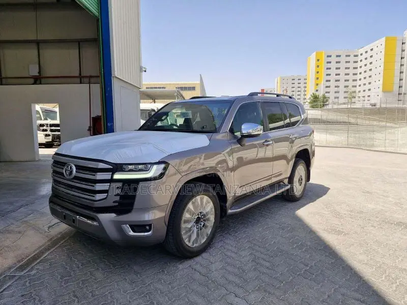 New Toyota Land Cruiser 2026 Gold