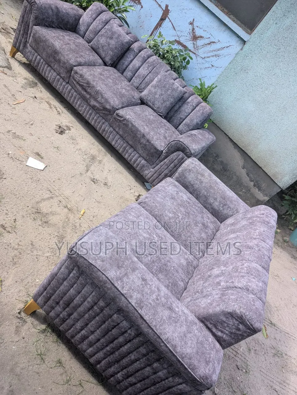 Sofa Ya Watu Watano