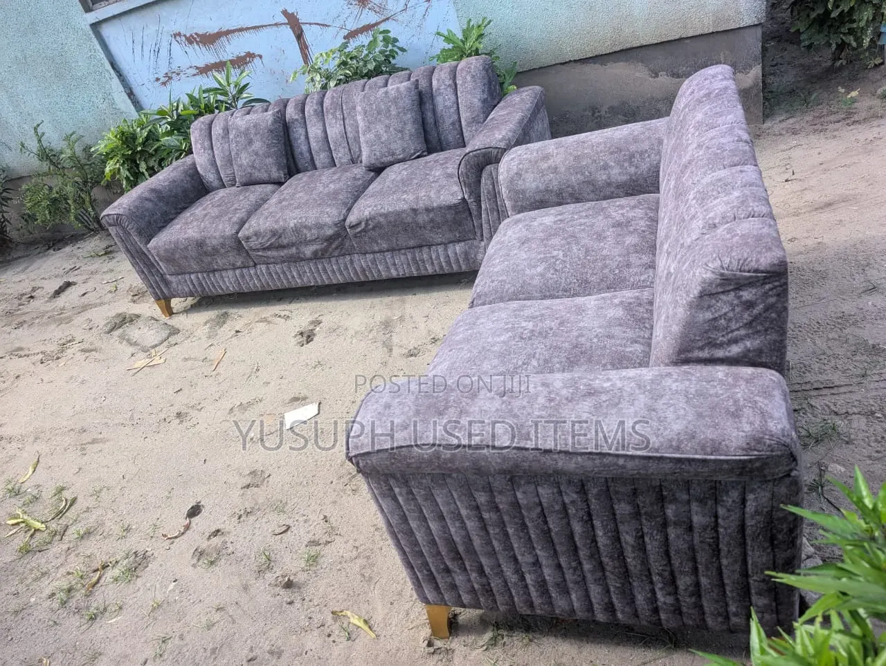Sofa Ya Watu Watano