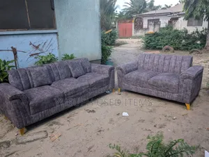 Sofa Ya Watu Watano