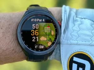 Garmin Approach S70 47mm - Premium GPS Golf Smartwatch
