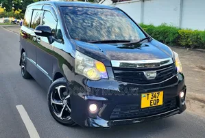 Toyota Noah 2010 Black