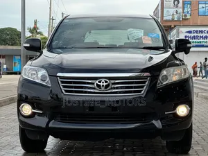 Toyota Vanguard 2011 Black