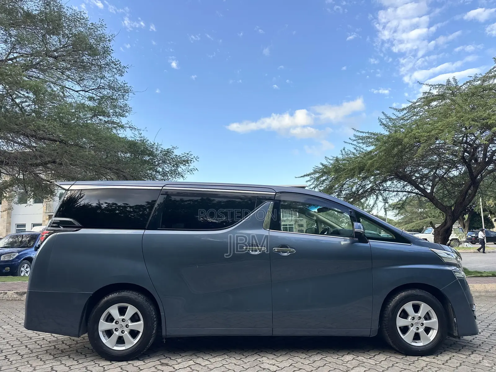 Toyota Alphard 2.5 Petrol FWD 2016 Gray