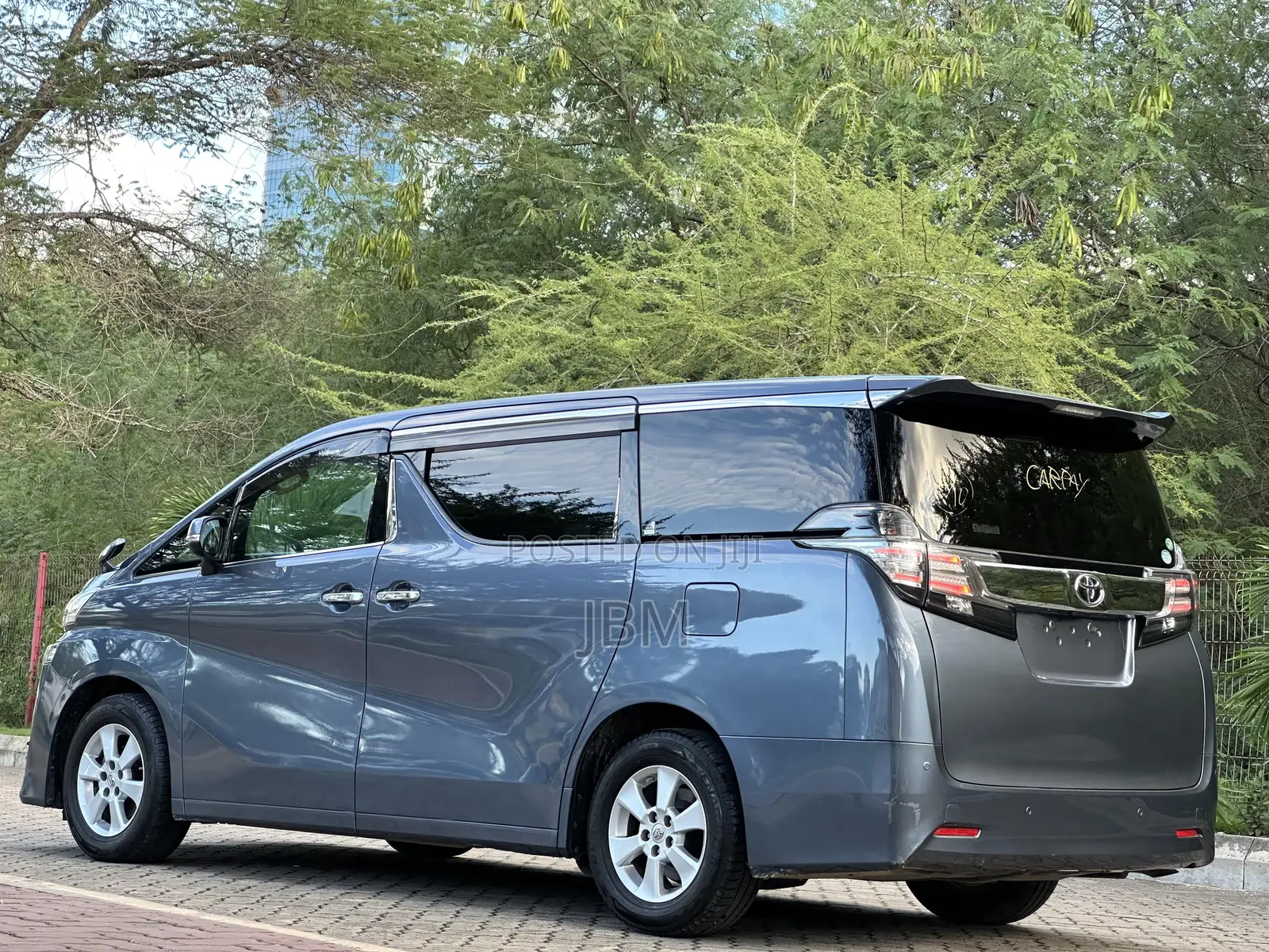 Toyota Alphard 2.5 Petrol FWD 2016 Gray