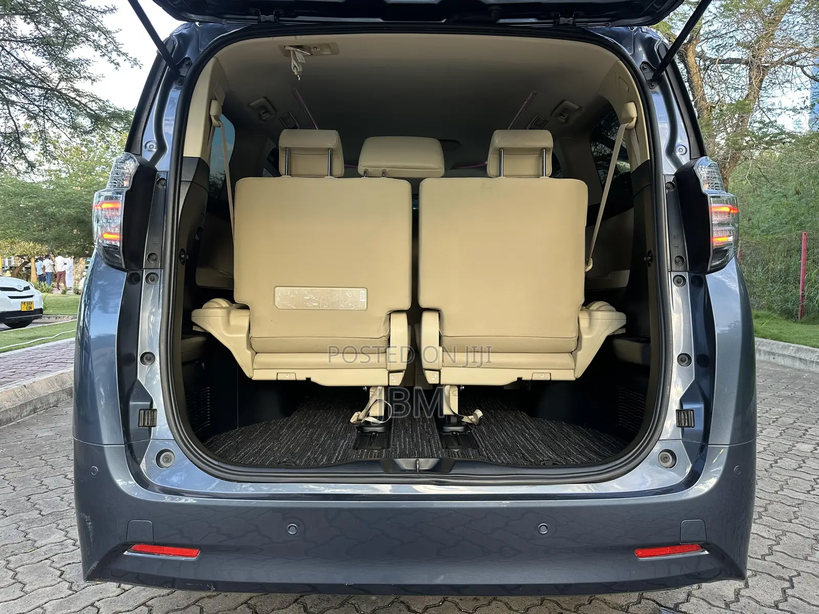 Toyota Alphard 2.5 Petrol FWD 2016 Gray