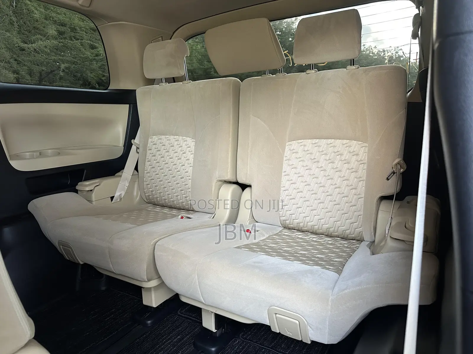 Toyota Alphard 2.5 Petrol FWD 2016 Gray