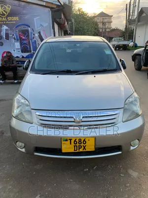 Toyota Raum 2004 Beige