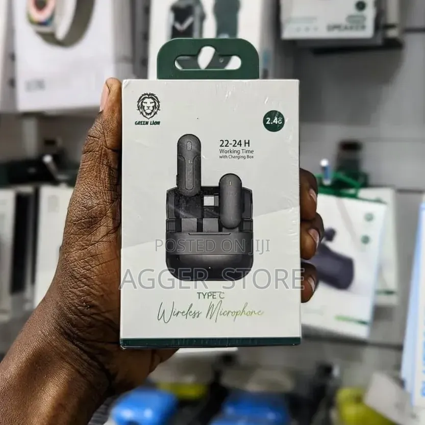 Green Lion Wireless Microphone Type-C Connector Set in Black