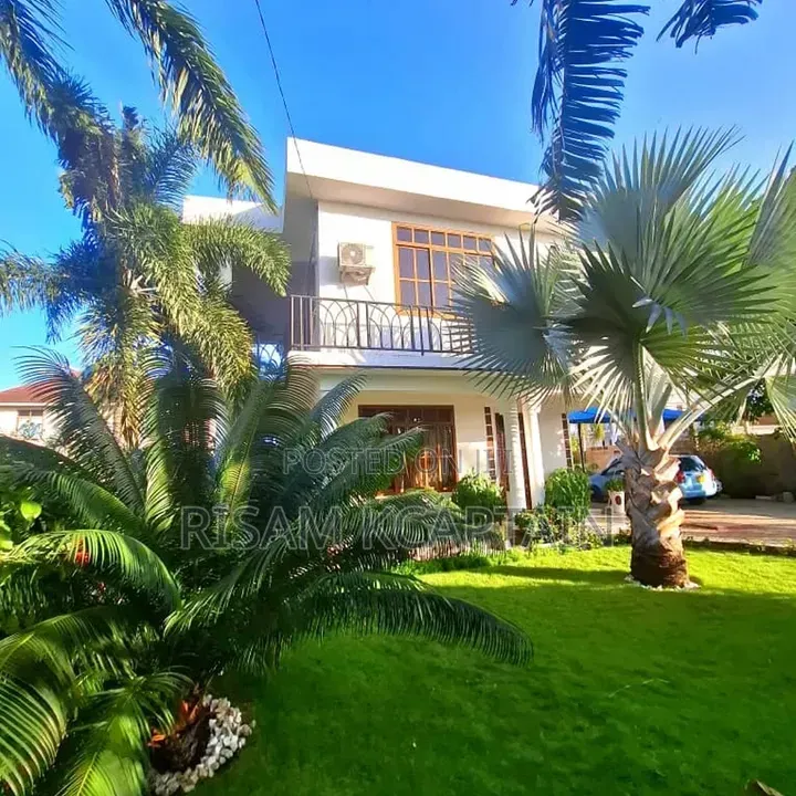 5bdrm House in Dalali Makini Boko for rent