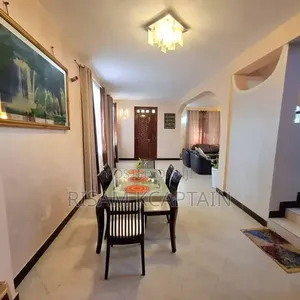 5bdrm House in Dalali Makini Boko for rent