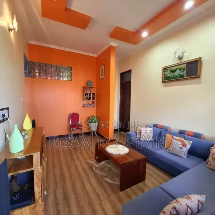 5bdrm House in Dalali Makini Boko for rent