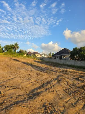 Plot Area SQM 400 for Sale TSH 40ml Located at Madale
