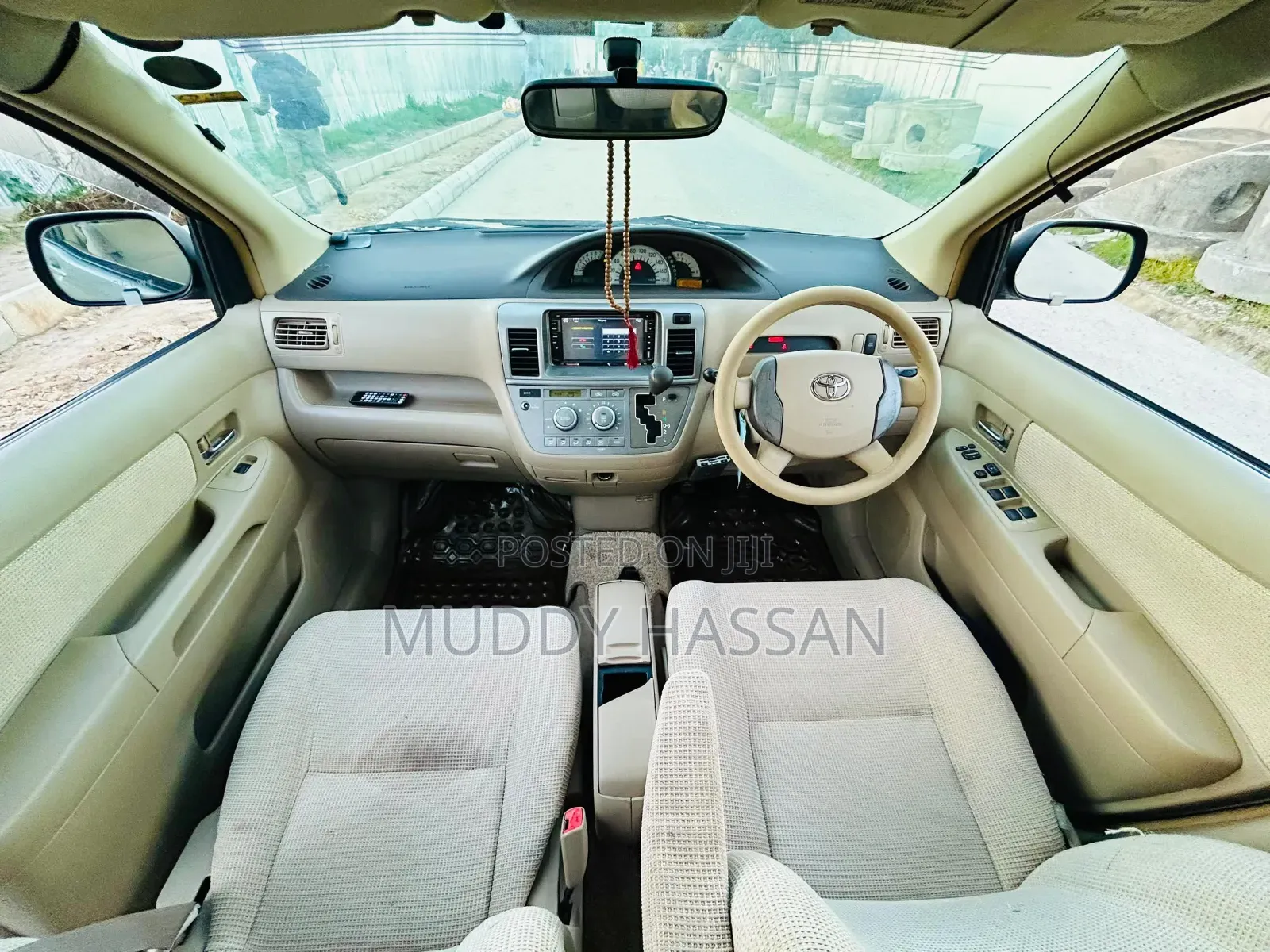 Toyota Raum 2005 Silver
