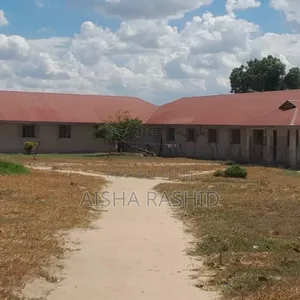 Shule Nzuri Inauzwa